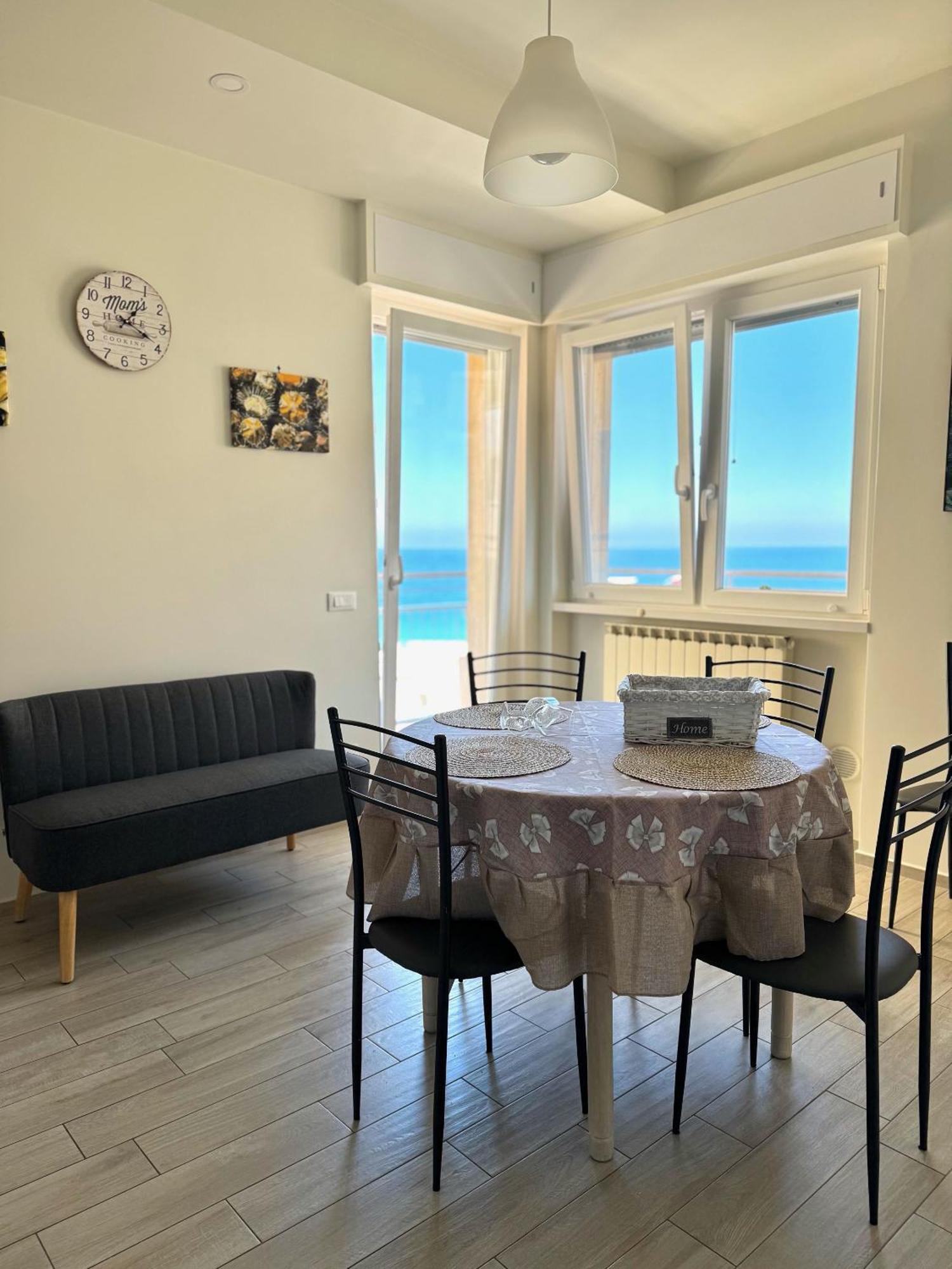Donna Apollonia Home Holiday Монополи Экстерьер фото